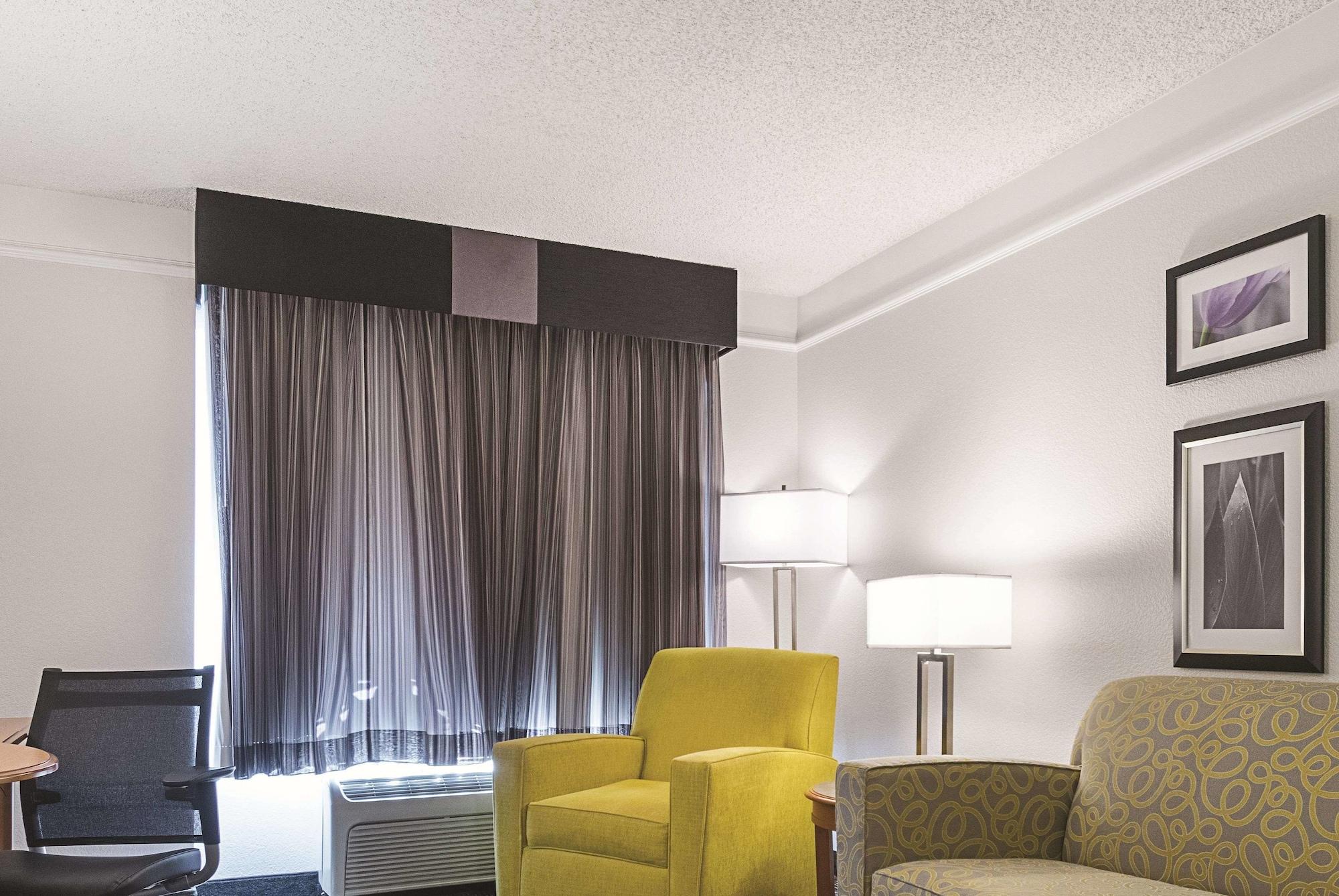 La Quinta Inn & Suites By Wyndham Ontario Airport Kültér fotó